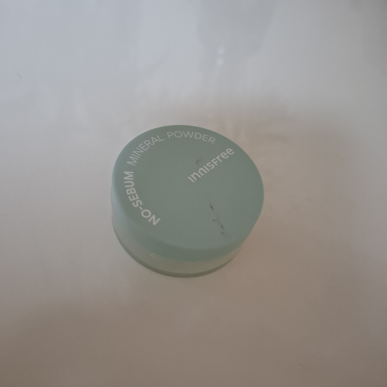 이니스프리 (INNISFREE) (리뉴얼)노세범 미네랄 파우더 review image