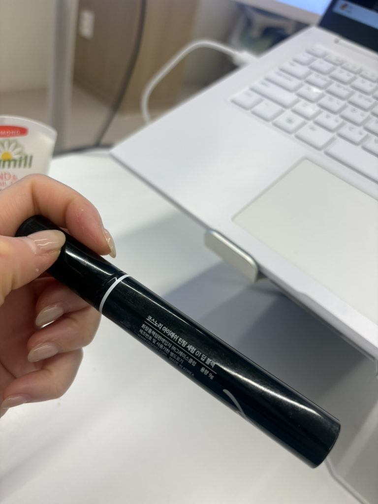 코스노리 (COSNORI) 아이래쉬 틴팅 세럼 딥블랙 review image