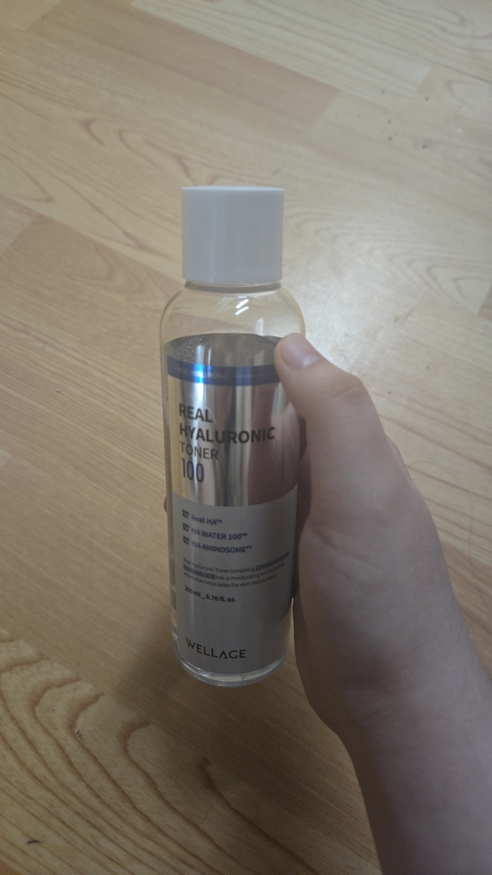 웰라쥬 (WELLAGE) 리얼 히알루로닉 100 토너 review image