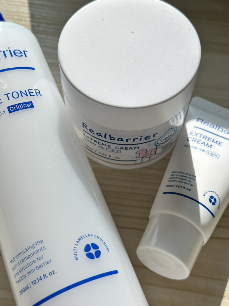 리얼베리어 (RealBarrier) 익스트림 에센스 토너 review image