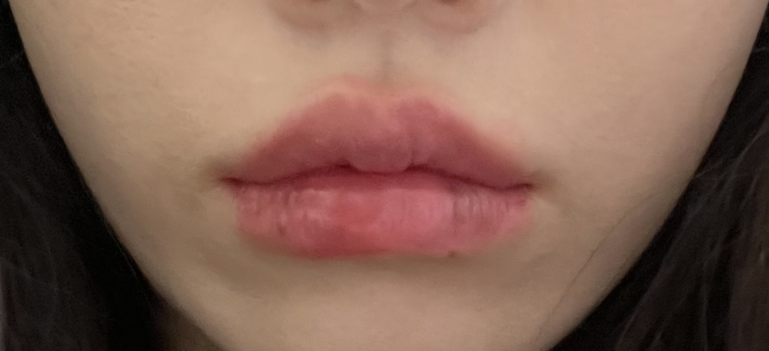 더후 (THEWHOO) 로얄 에센셜 골든 립세린 review image