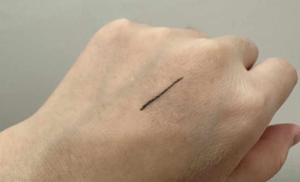 더랩바이블랑두 (THELABbyblancdoux) 올리고 히알루론산 헬씨 크림 쿠션 [SPF50+/PA++++] [01 아이보리] review image