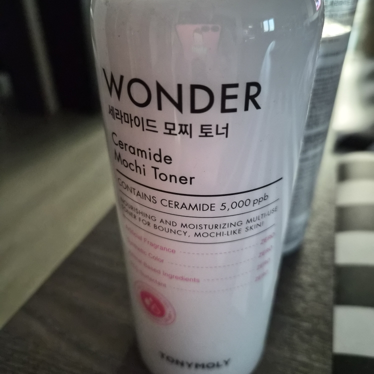 토니모리 (TONYMOLY) 원더 세라마이드 모찌 토너 review image