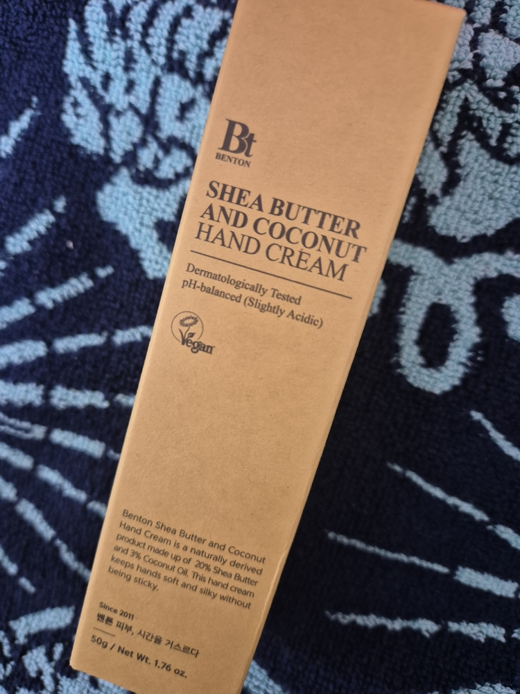 벤튼 (BENTON) 시어버터 앤 코코넛 핸드크림 review image