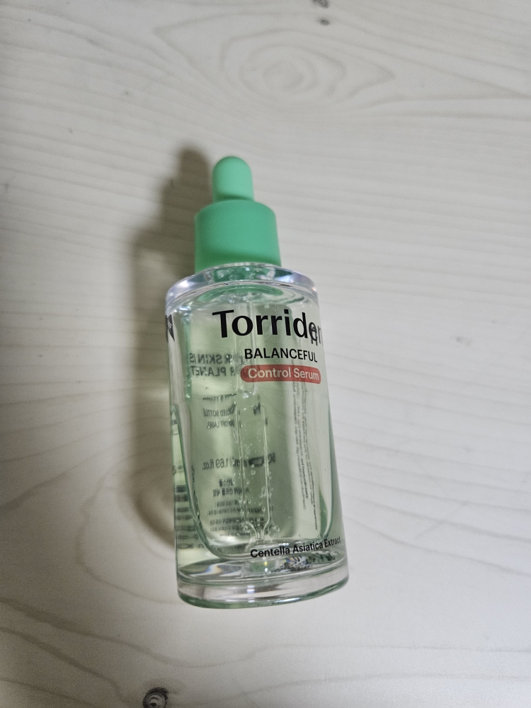 토리든 (Torriden) 밸런스풀 시카 컨트롤 세럼 review image