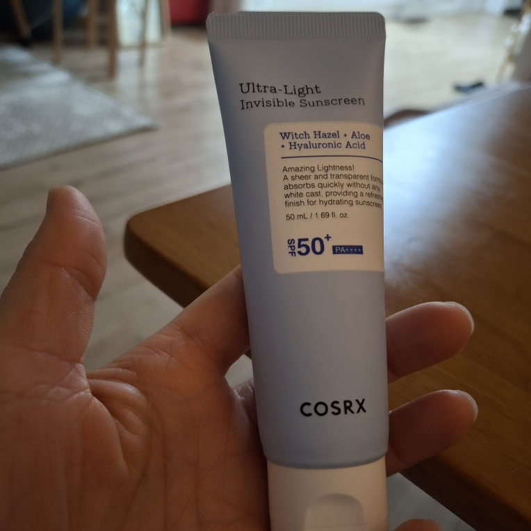 코스알엑스 (COSRX) 울트라 라이트 인비저블 선스크린 [SPF50+/PA++++] review image