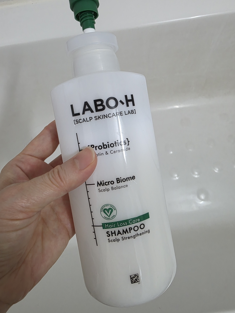 LABO-H Dầu gội giảm triệu chứng rụng tóc và tăng cường da đầu review image