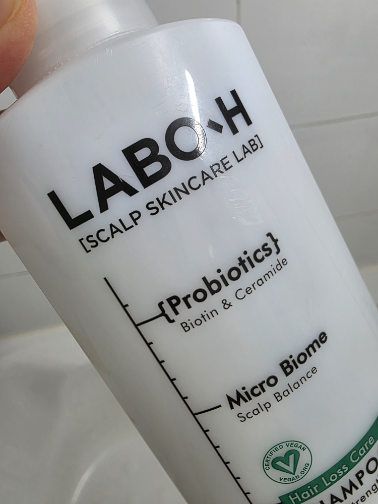 LABO-H Dầu gội giảm triệu chứng rụng tóc và tăng cường da đầu review image