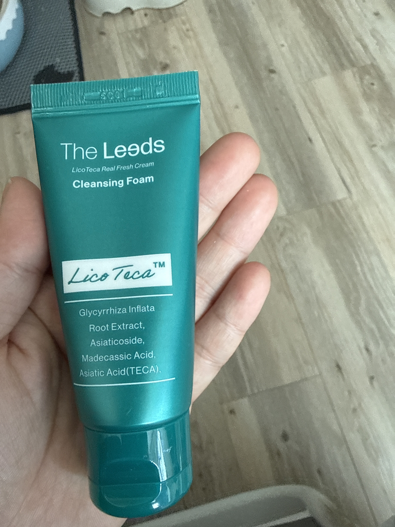 더리즈 (TheLeeds) 리코테카 리얼 생크림 클렌징폼 review image
