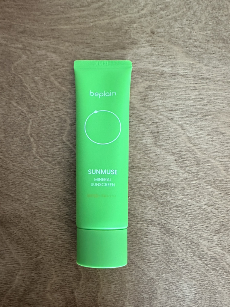 비플레인 (beplain) 선뮤즈 무기자차 선크림 [SPF50+/PA++++] review image