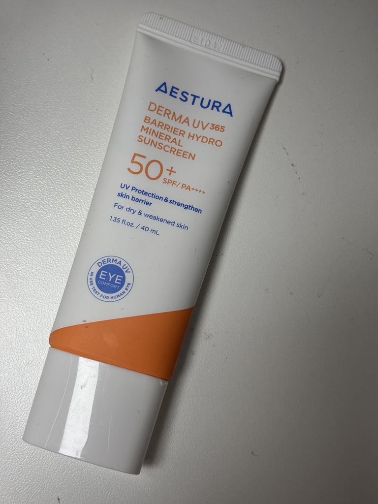 에스트라 (AESTURA) 더마UV365 장벽수분 무기자차 선크림 [SPF50+/PA++++] review image