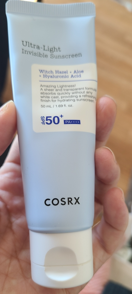 코스알엑스 (COSRX) 울트라 라이트 인비저블 선스크린 [SPF50+/PA++++] review image