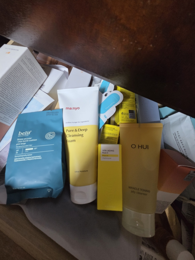 마녀공장 (manyo) 퓨어&딥 클렌징 폼 review image