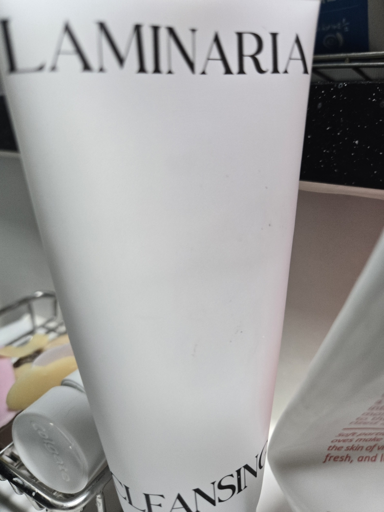 션리 (ShionLe) 다시마 앰플 클렌징폼 review image