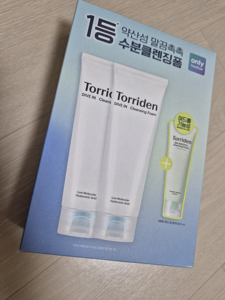 토리든 (Torriden) 다이브인 저분자 히알루론산 클렌징 폼 review image