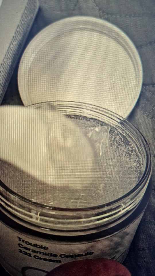 Celladix Trouble Sera Cápsulas 131 Crema review image