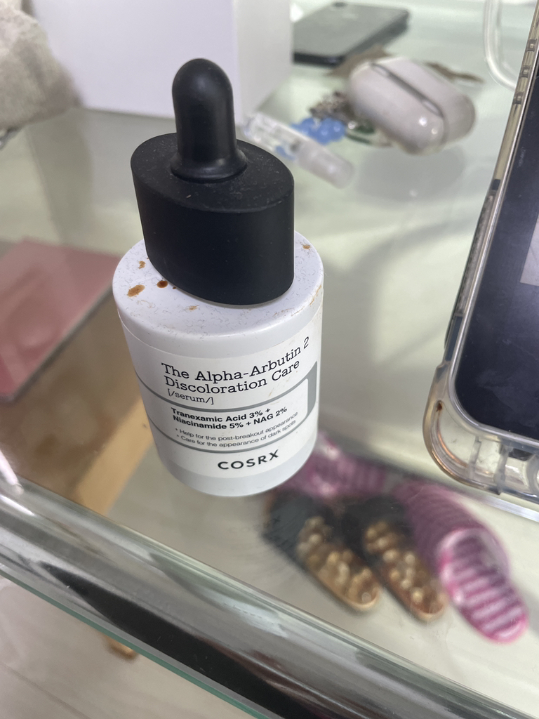 COSRX El Suero de Cuidado Discriminante Alfa-Arbutina 2 review image