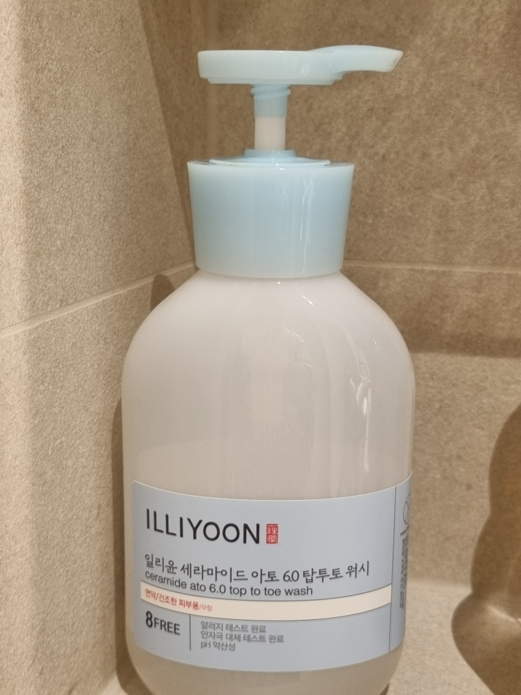 ILLIYOON Ceramida Ato 6.0 Lavado de pies a cabeza review image