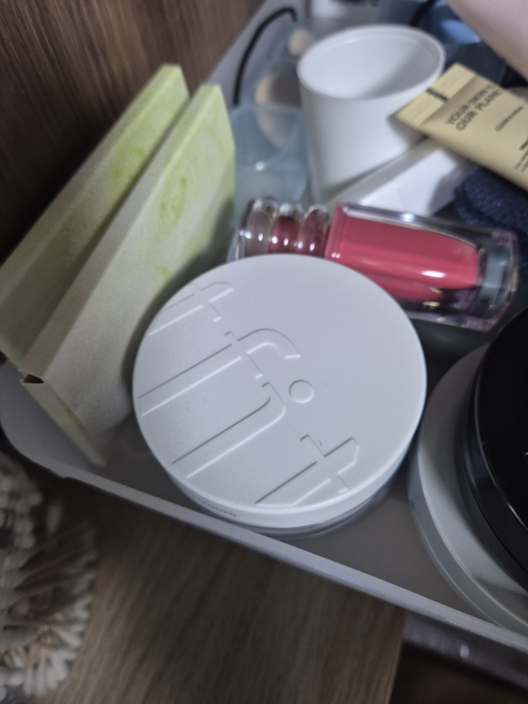 蒂皮特 半透明定妆蜜粉 [01 白色］ review image