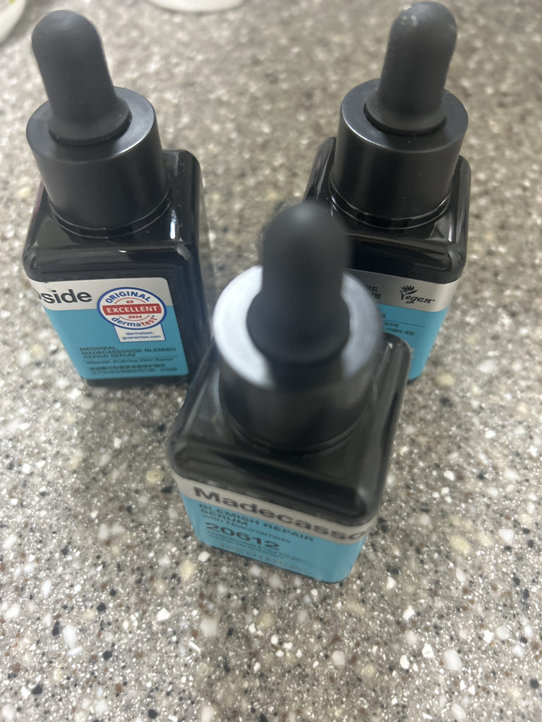 MEDIHEAL Madecassoside Sérum Reparador de Trazas review image