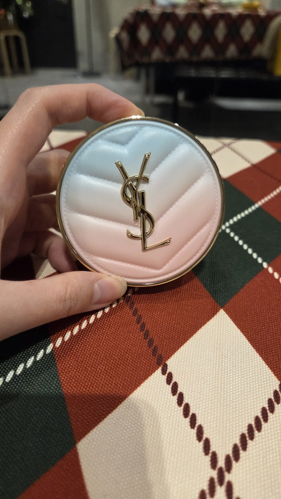 YVESSAINTLAURENTBEAUTY Touche Éclat Glow-Pack Cushion [SPF50+/PA++++] [B10] review image