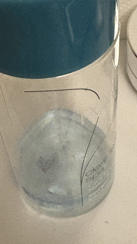 POND'S Desmaquillante de Labios y Ojos Clear Hearth Spa review image