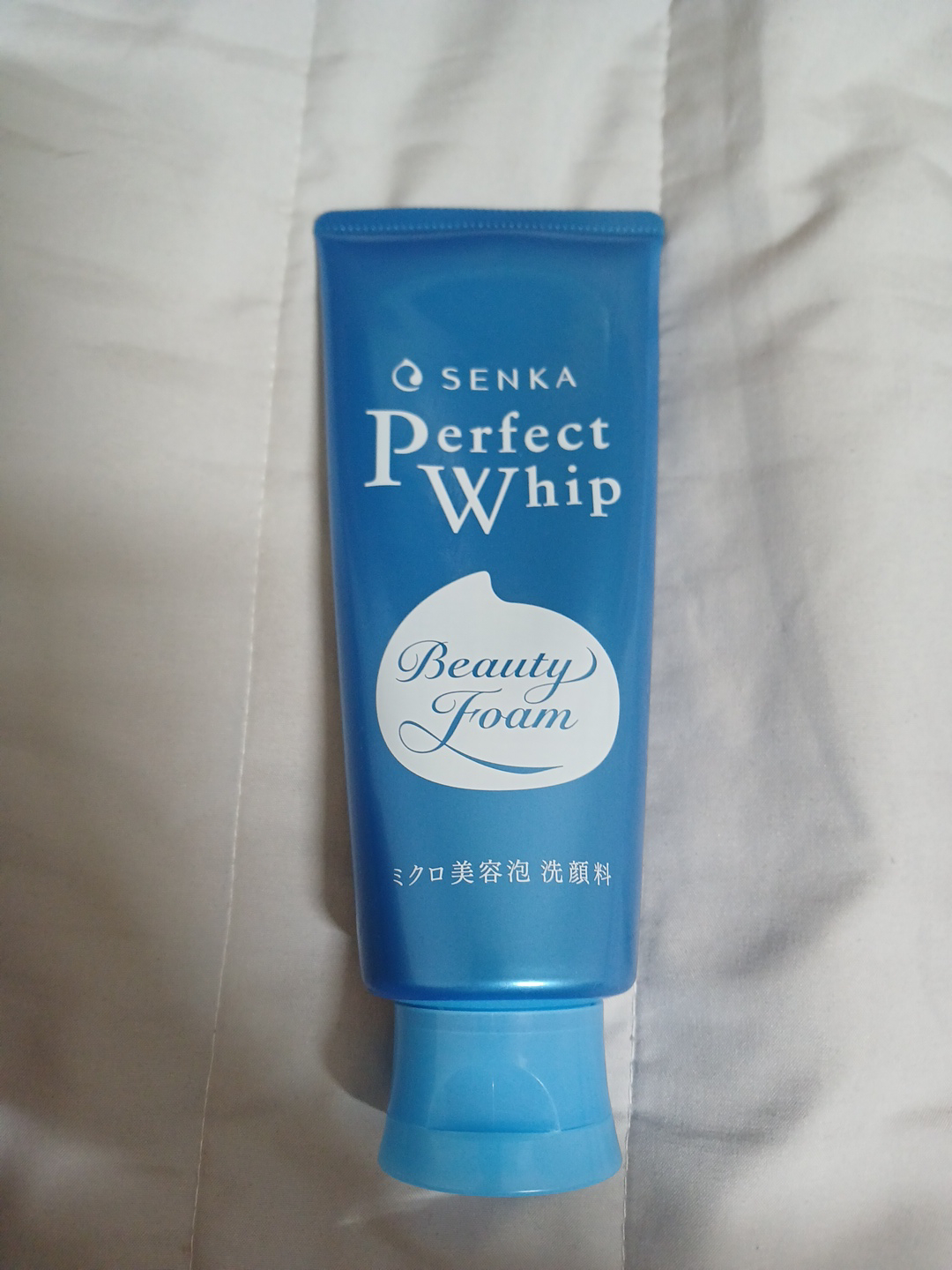 SENKA Gel limpiador facial Perfect Whip review image