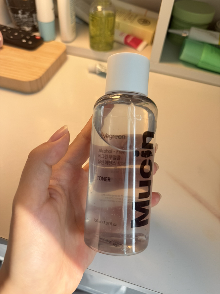 비그린 (Vegreen) 무알콜 뮤신 에센스 토너 review image