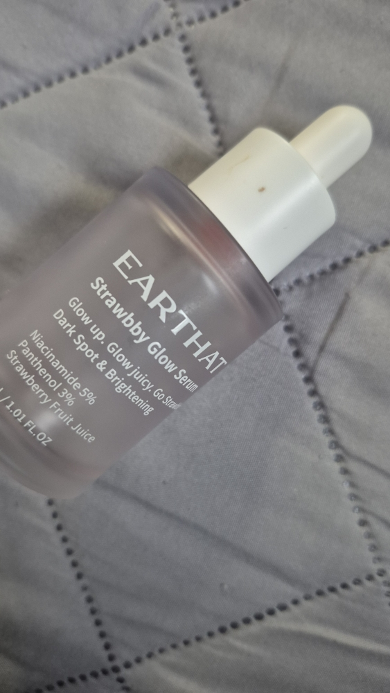 얼댓 (EARTHAT) 스트로비 글로우 세럼 review image