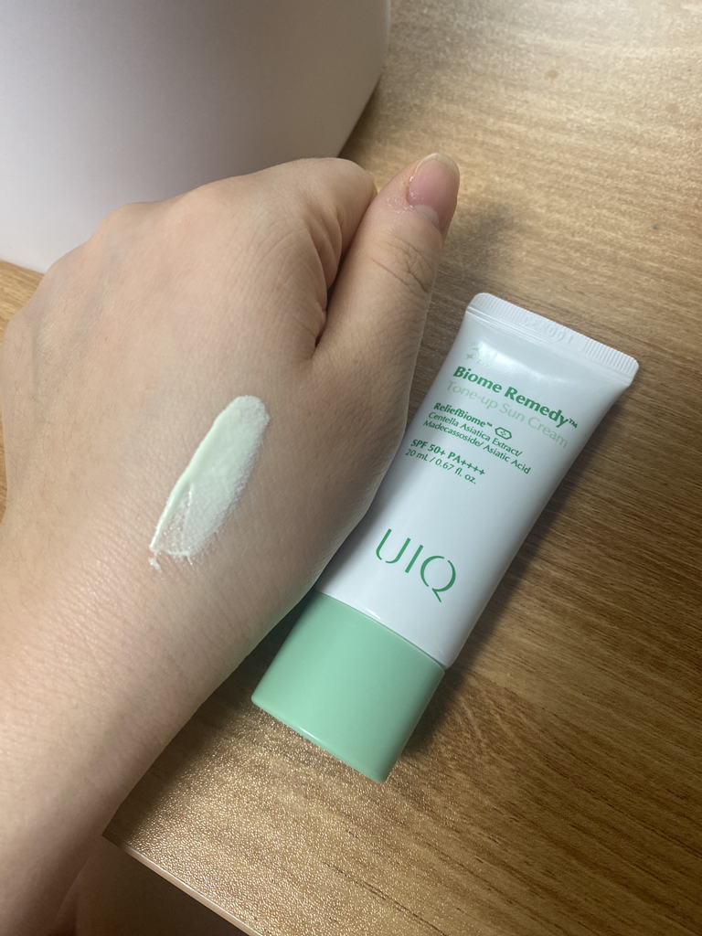 UIQ Protector solar Biome Remedy Toned Up [SPF50+/PA++++] [Verde review image
