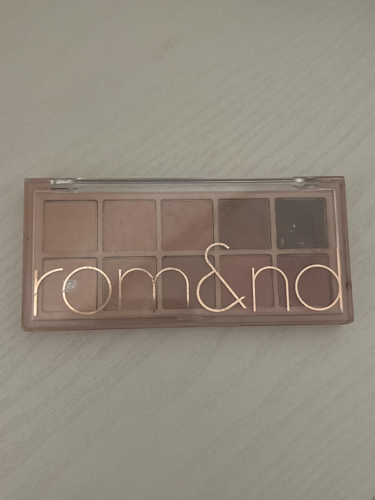 롬앤 (ROMAND) 베러 댄 팔레트 [05 쉐이드앤섀도우가든] review image
