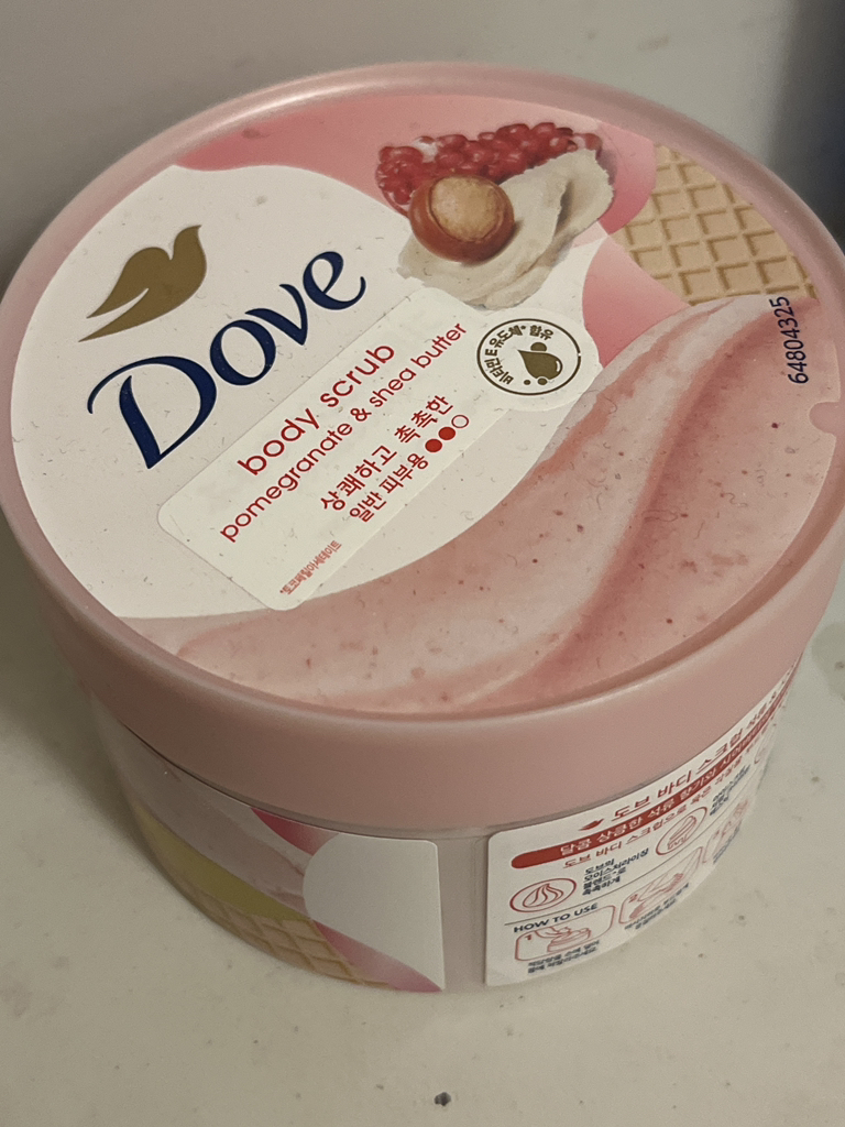 Dove (Nước ngoài) Smoothy Renewal Moisturizing Body Scrub [Pomegranate] review image