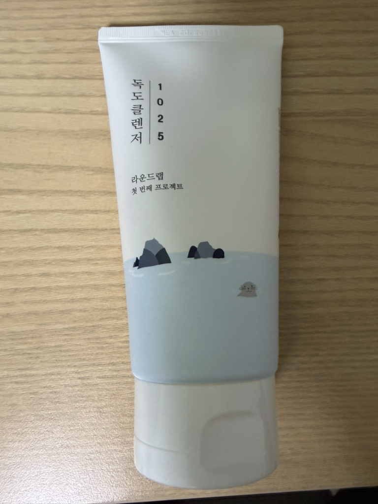 柔恩莱 1025 独岛洁面乳 review image