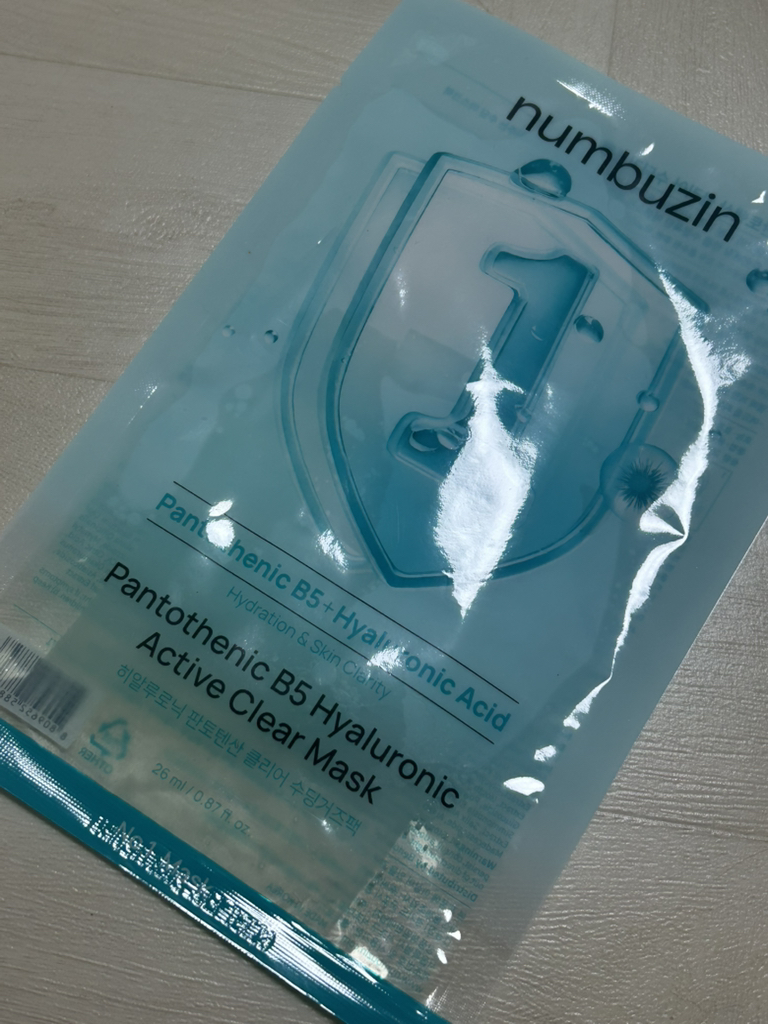 넘버즈인 (numbuzin) 1번 히알루로닉 판토텐산 클리어 수딩거즈팩 review image