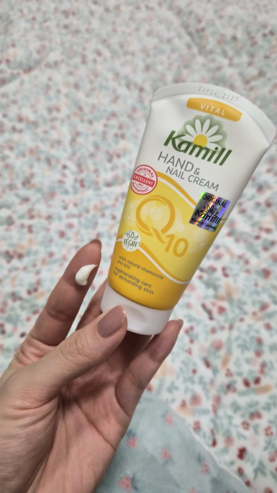 康蜜儿 活力 Q10 手霜和指甲霜 review image