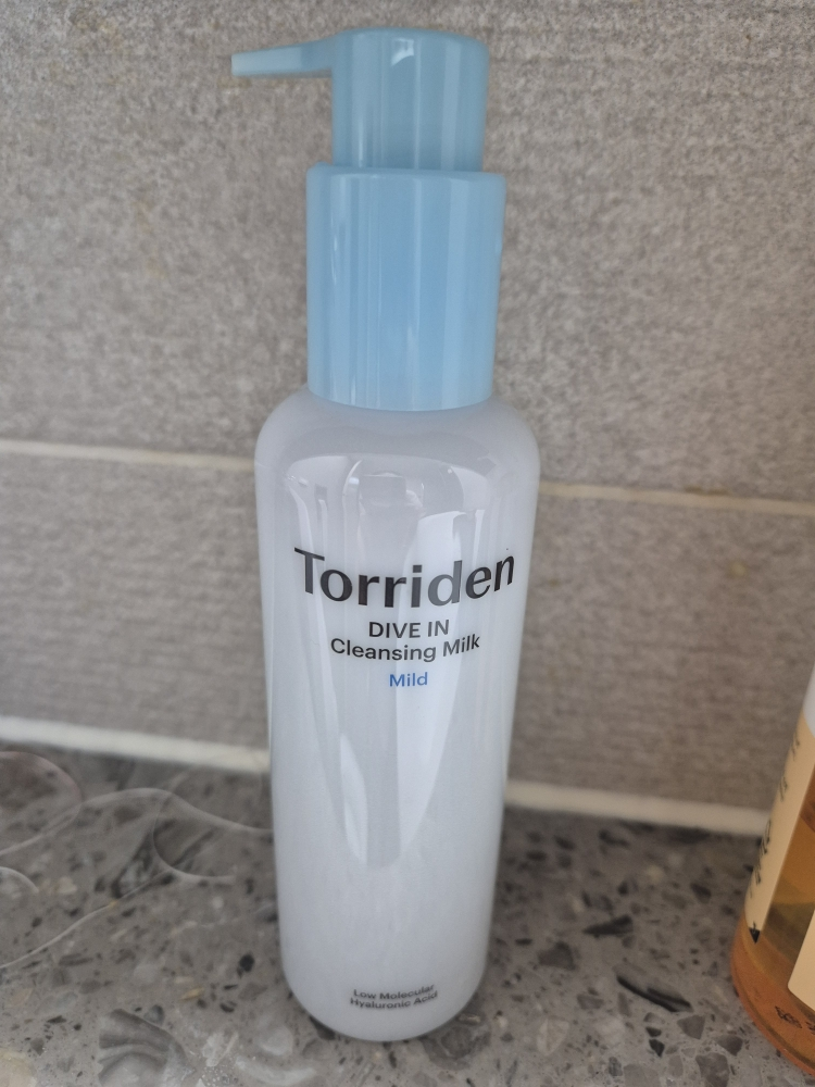 토리든 (Torriden) 다이브인 저분자 히알루론산 클렌징밀크 review image