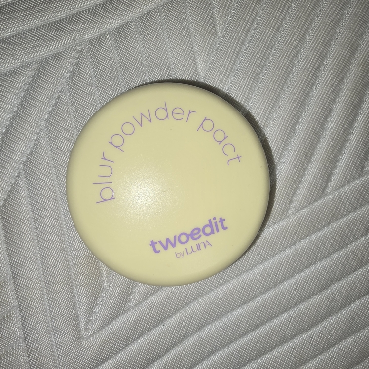 투에딧 (twoedit) 블러 파우더 팩트 [02 클린화이트] review image