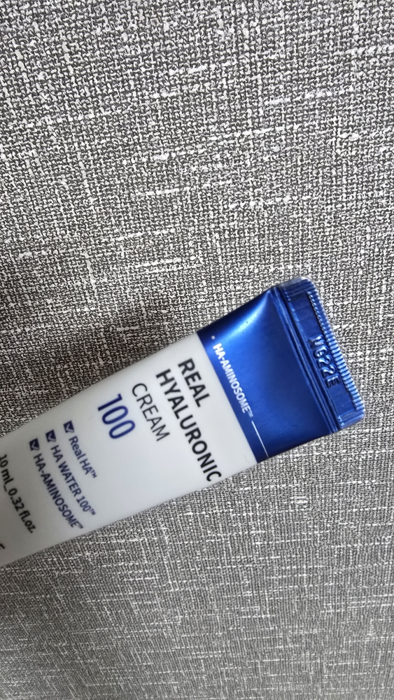 웰라쥬 (WELLAGE) 리얼 히알루로닉 100 크림 review image