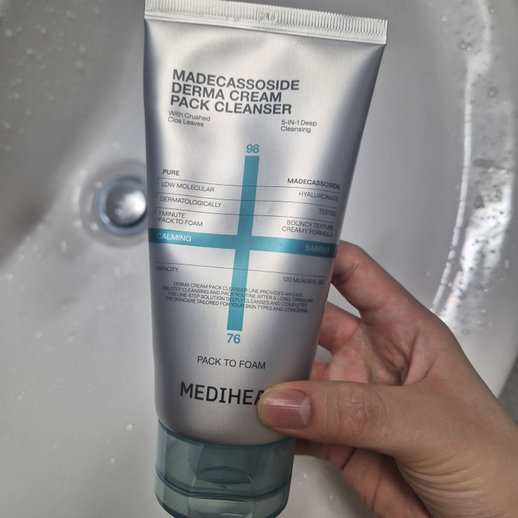 메디힐 (MEDIHEAL) 더마 크림 팩 클렌저 [마데카소사이드 진정장벽] review image