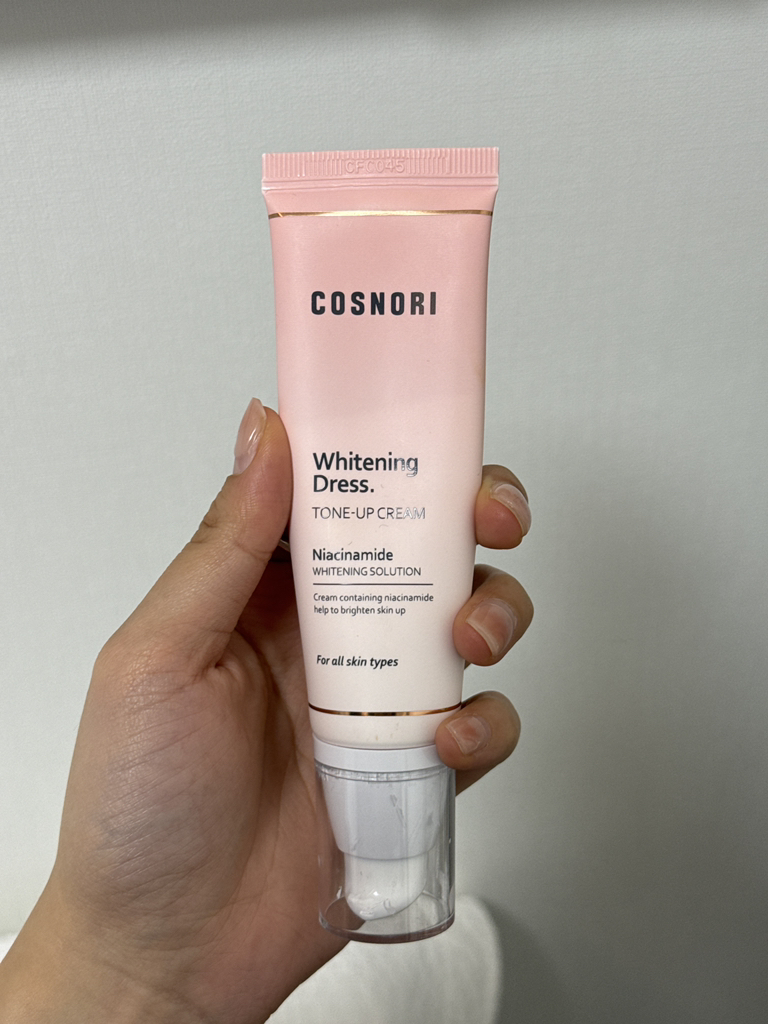 COSNORI Vestido Blanqueador Crema Tonificante Blanqueadora review image