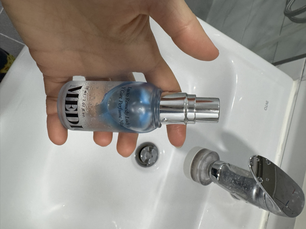 메디온 (MEDION) 락토리메디 Y케어 퍼퓸 미스트 [워터리블루] review image