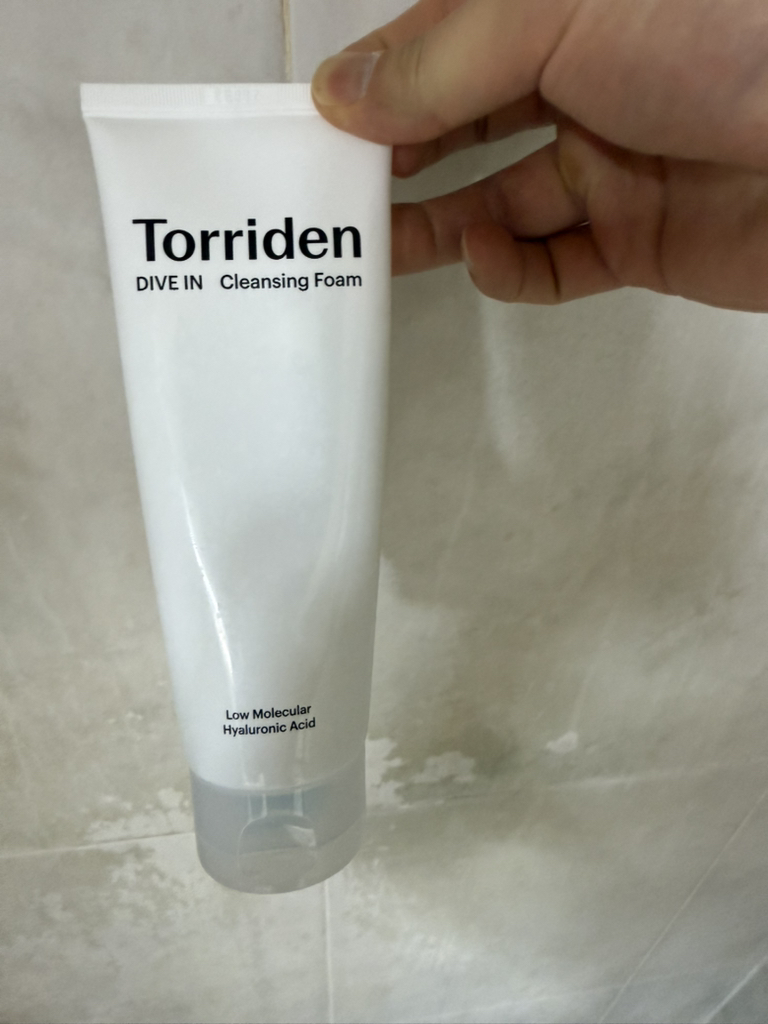 토리든 (Torriden) 다이브인 저분자 히알루론산 클렌징 폼 review image