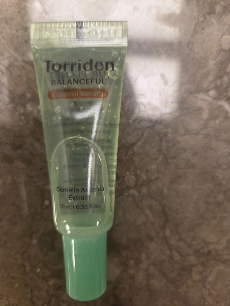 桃瑞丹 平衡肌肤舒缓控油精华 review image