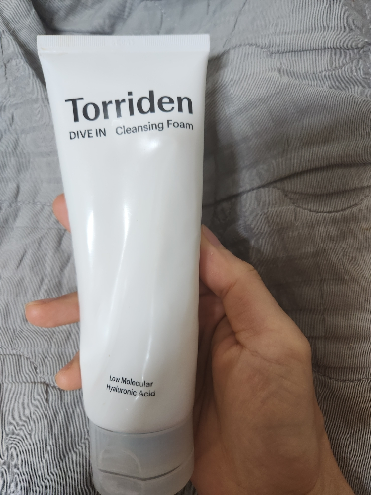 Torriden Espuma limpiadora con ácido hialurónico de bajo peso molecular review image