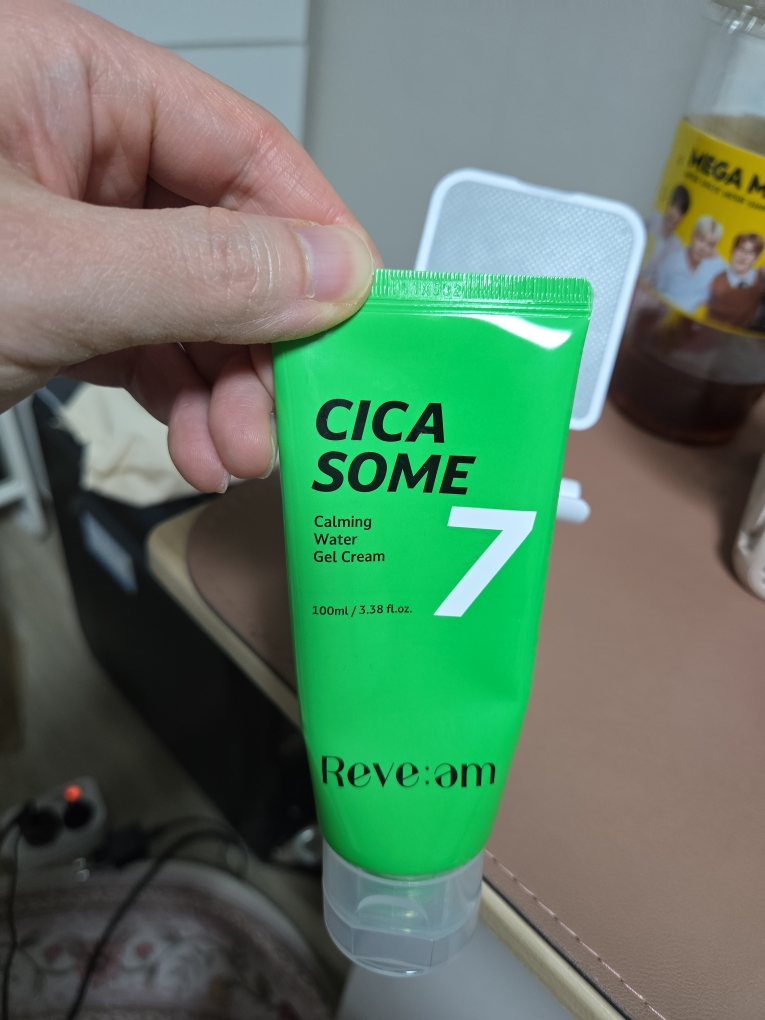 리브엠 (Reve:am) 시카좀 카밍 워터 젤 크림 review image