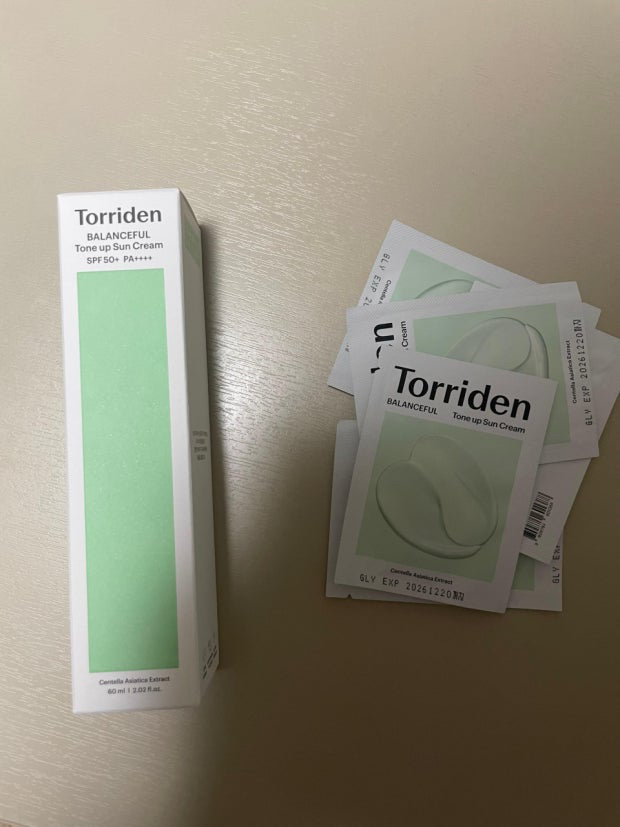 桃瑞丹 绿色提亮防晒霜 [SPF50+/PA++++] review image