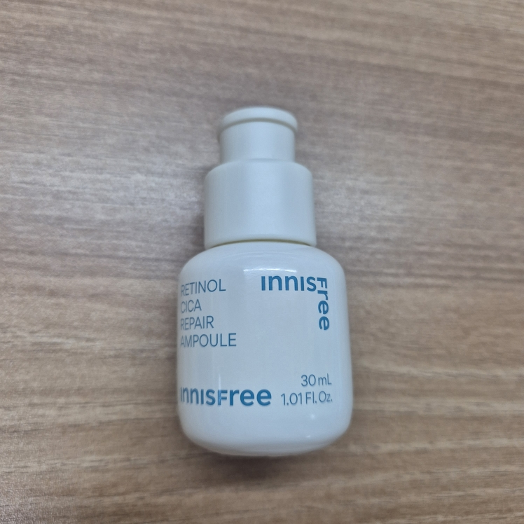 이니스프리 (INNISFREE) 레티놀 시카 흔적 앰플 review image
