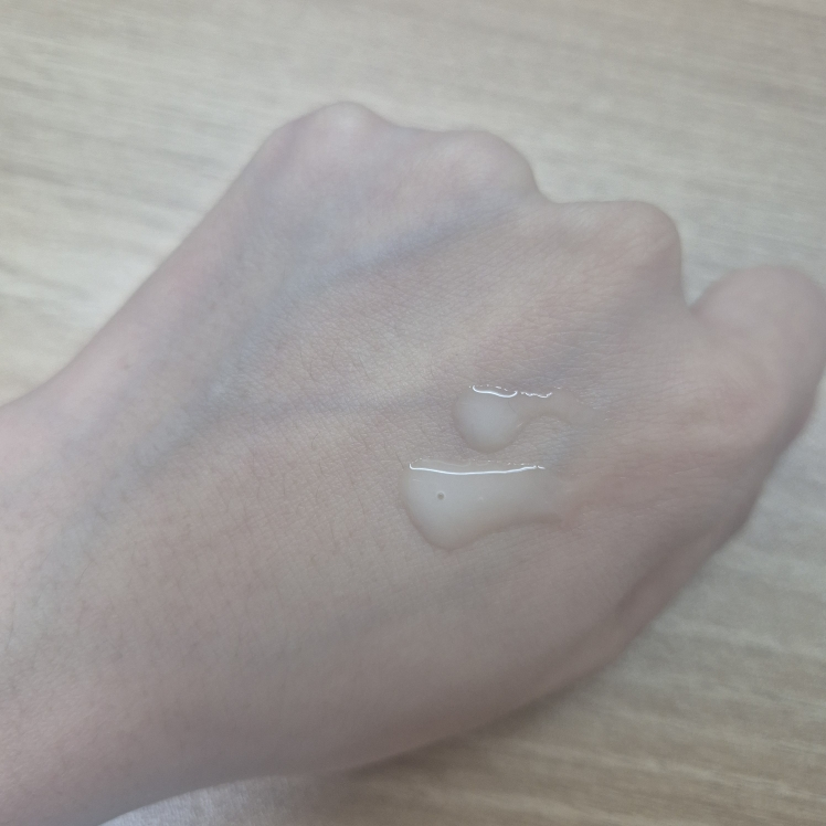 이니스프리 (INNISFREE) 레티놀 시카 흔적 앰플 review image