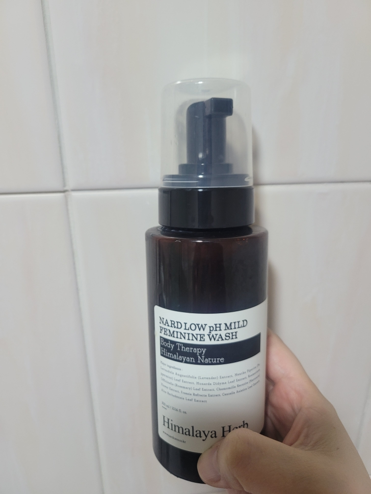 NARD Dung dịch vệ sinh phụ nữ nhẹ nhàng có tính axit yếu review image