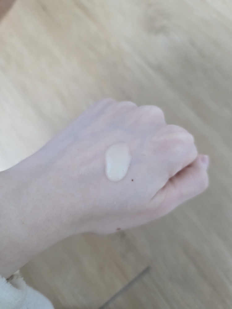 悦诗风吟 视黄醇修复精华 review image